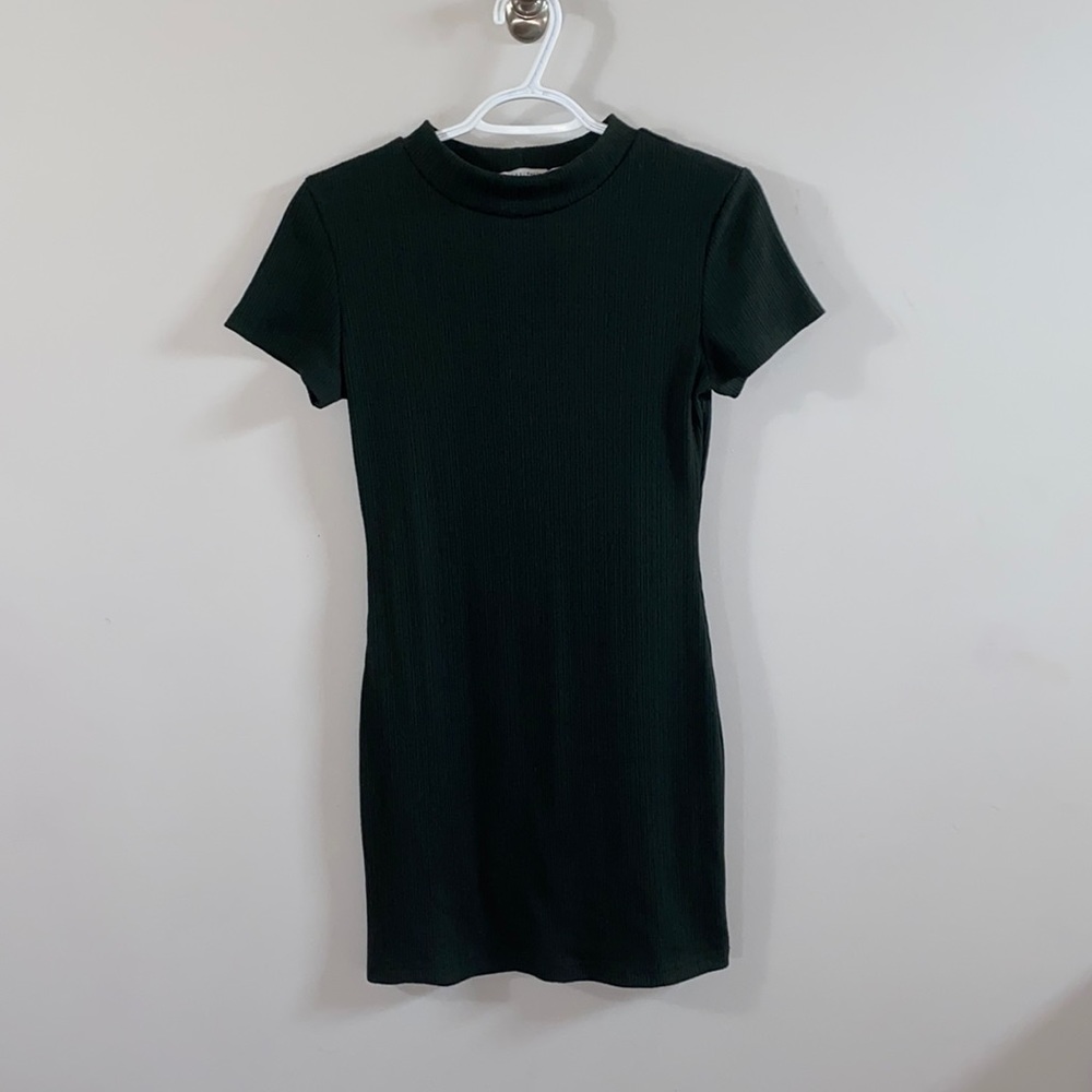 Pare-basic olive green dress